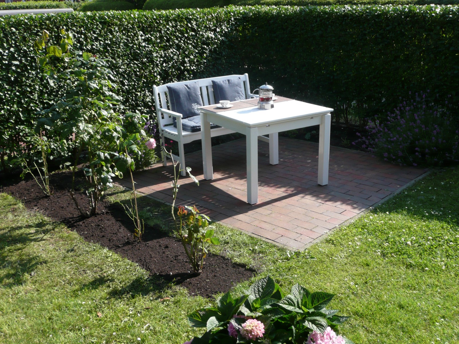 Geschutzter Sitzplatz Im Garten Sweetmenu Info Geschutzter Sitzplatz Im Garten Sweetmenu Info