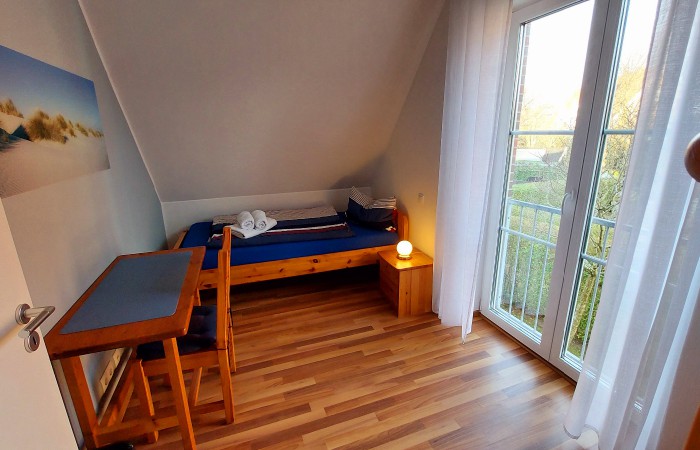 Einzelzimmer OG mit TV und DVD